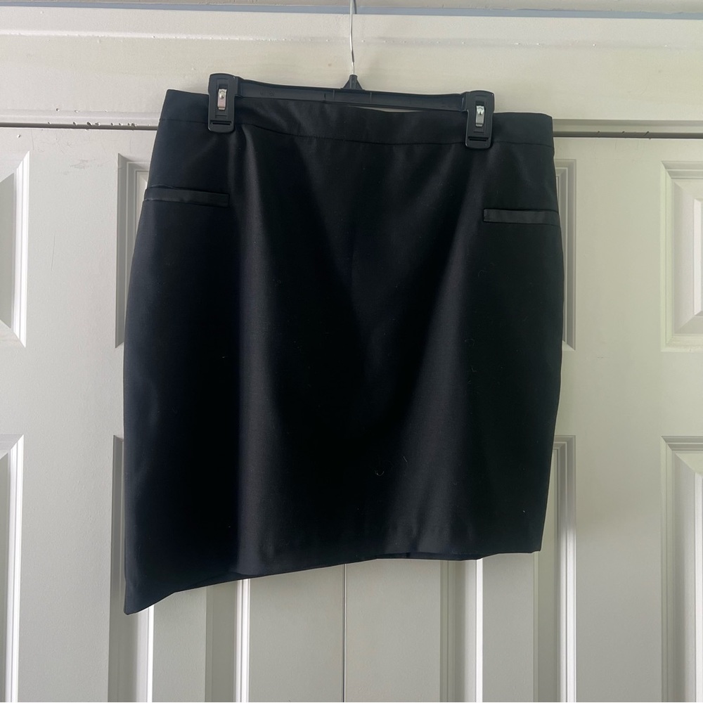 ⭐️ Black Asymmetric Pencil Skirt